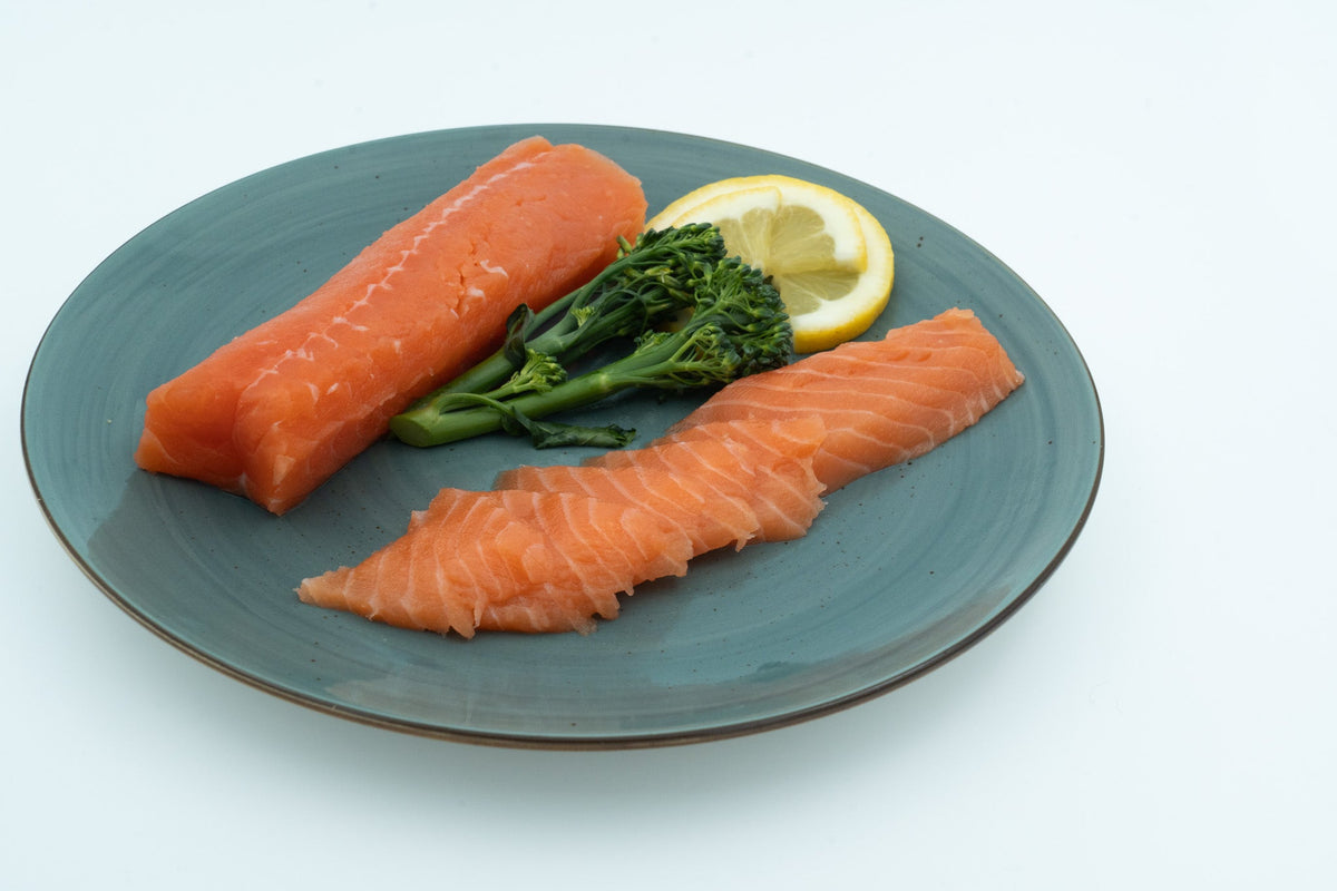Sashimi hjemme - skjær og server laks som på restaurant